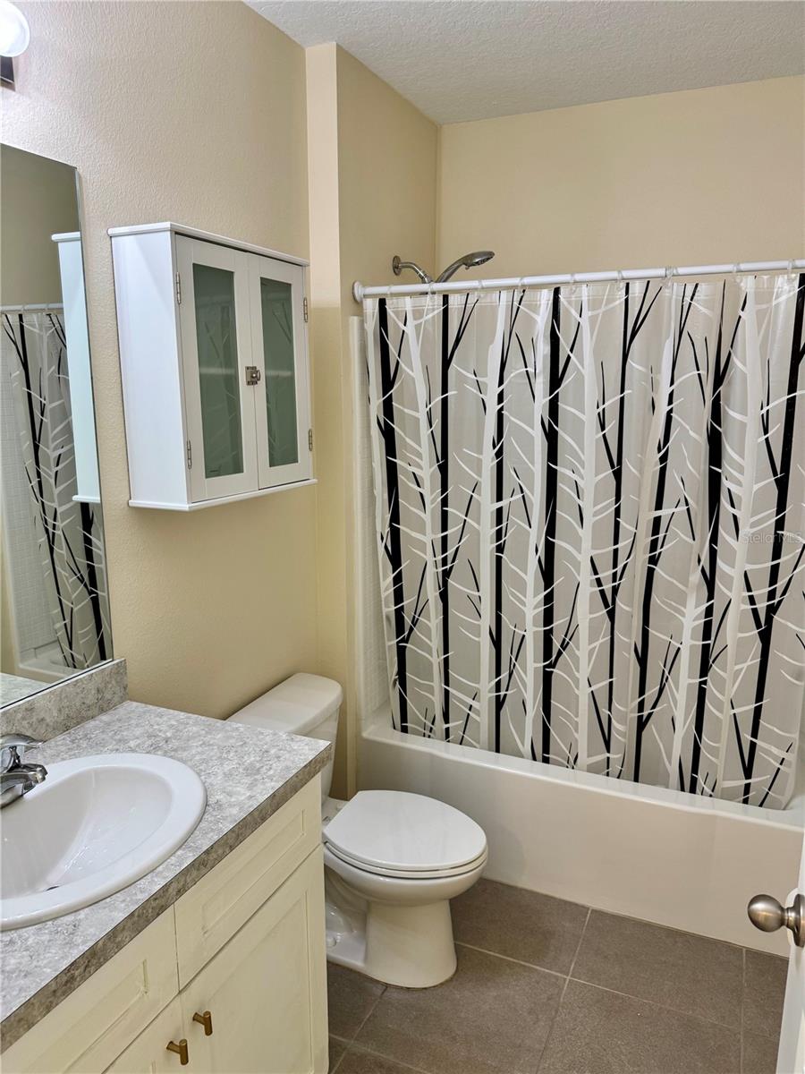 Image 42 of 55 For 2924 46th Avenue