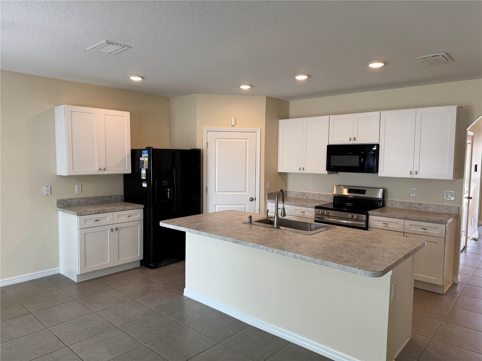 Image 6 of 55 For 2924 46th Avenue