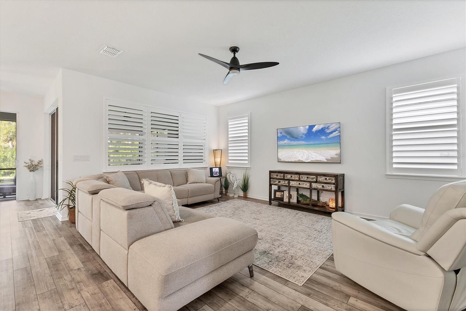 Image 11 of 86 For 10622 Wynward Way