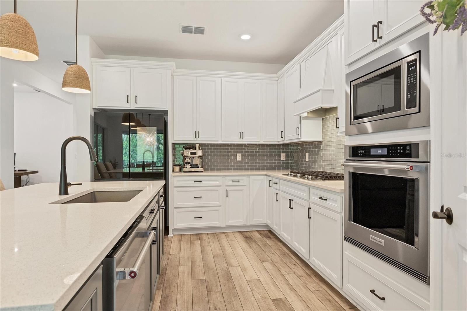 Image 18 of 86 For 10622 Wynward Way