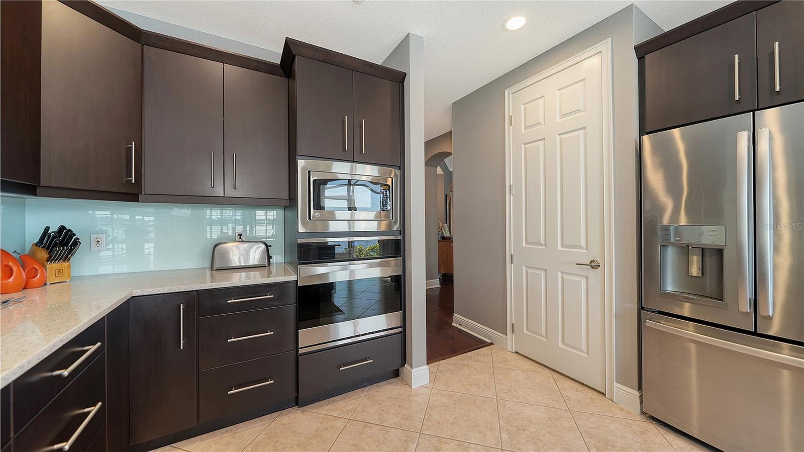 Image 29 of 100 For 6539 Moorings Point Circle 102