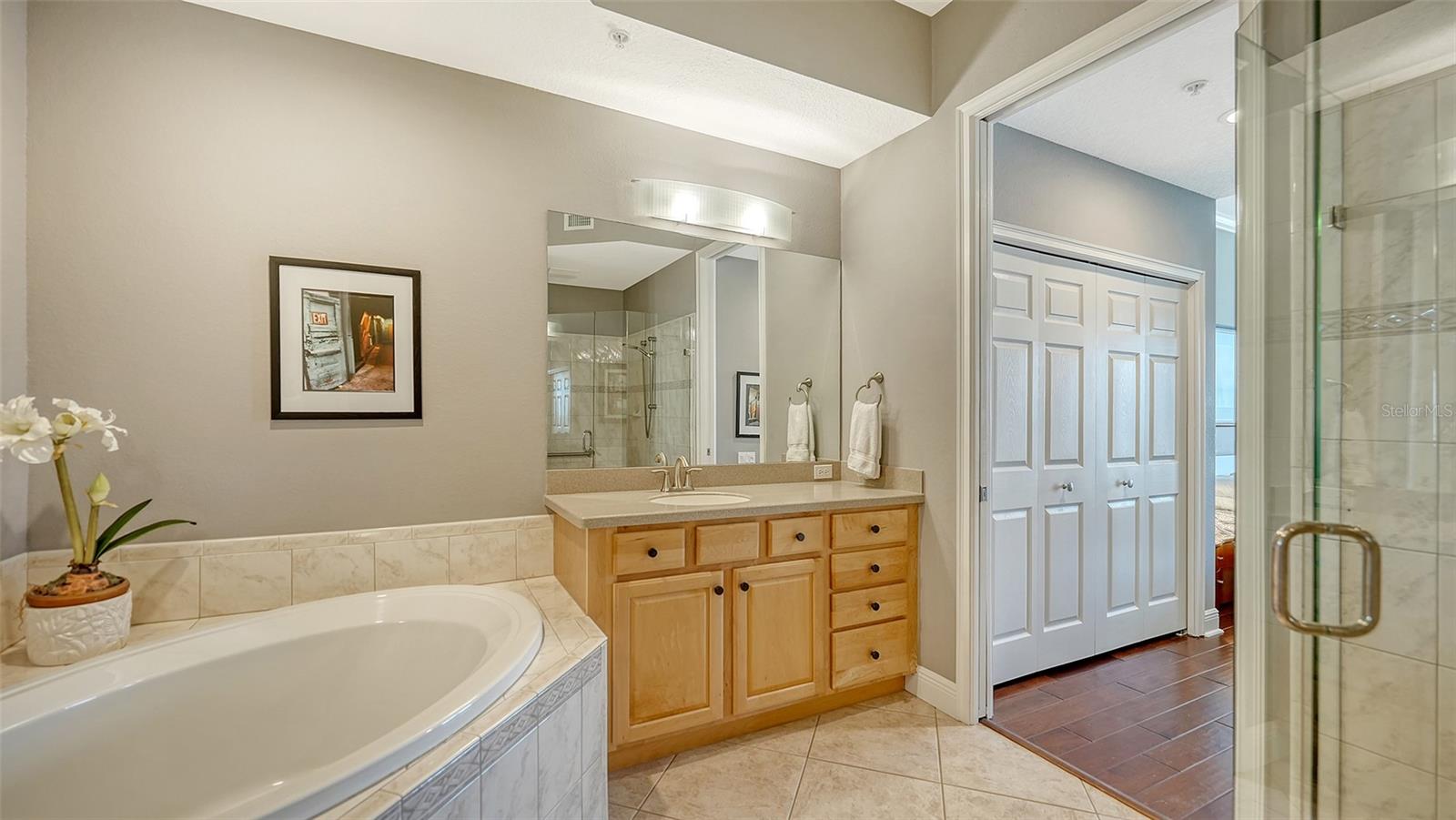 Image 46 of 100 For 6539 Moorings Point Circle 102