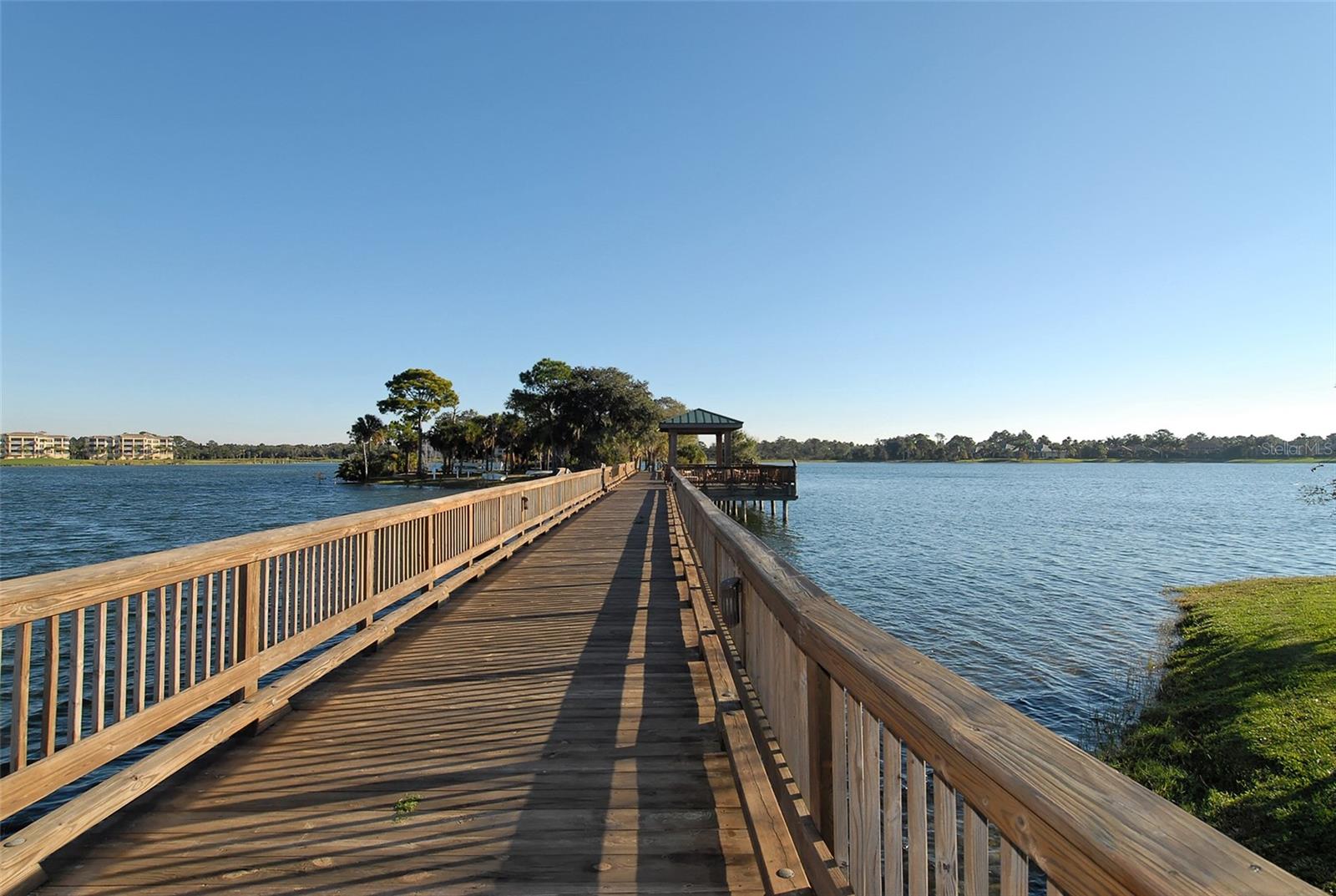 Image 67 of 100 For 6539 Moorings Point Circle 102