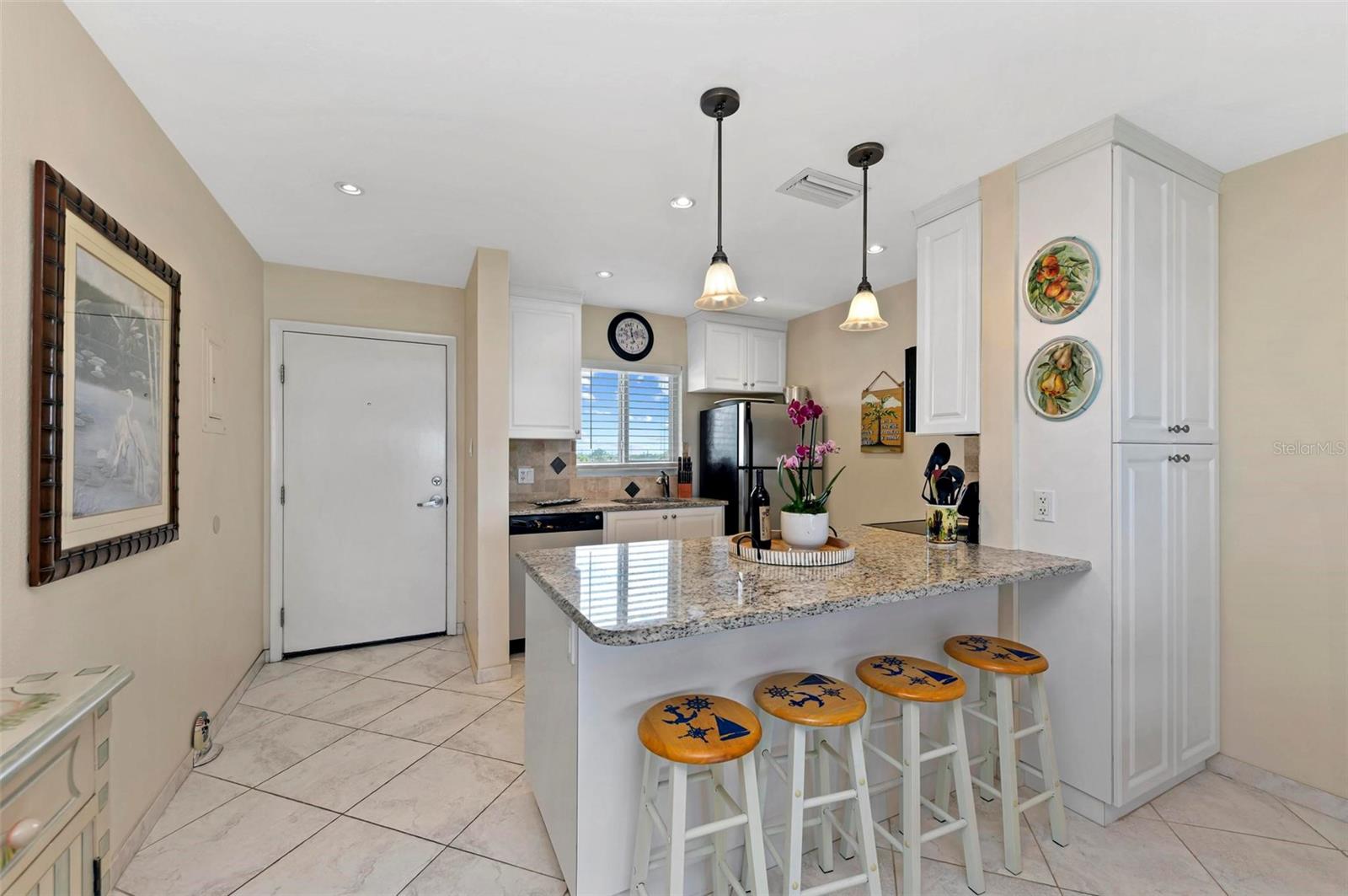 Image 10 of 99 For 797 Beach Road 509