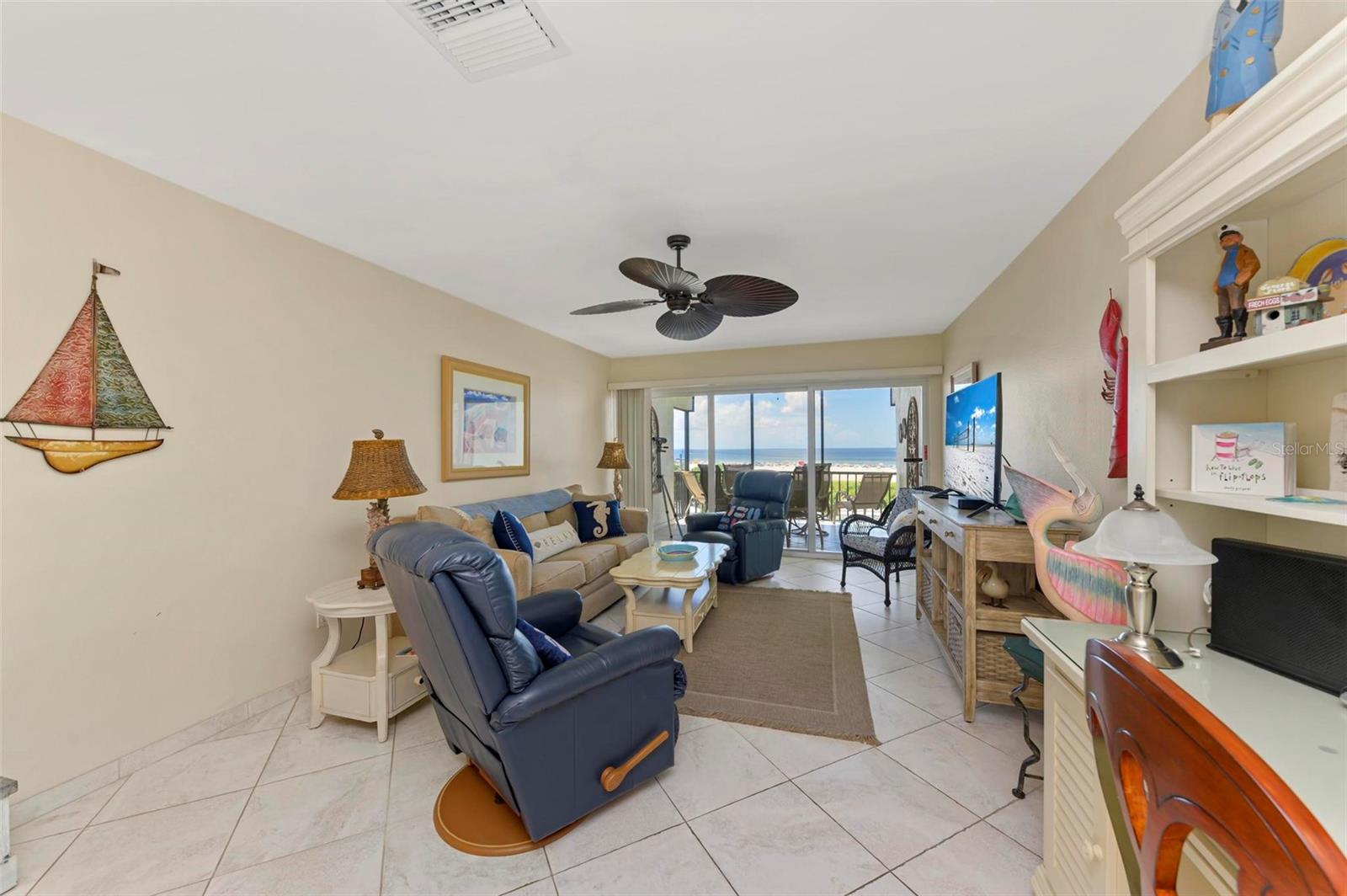Image 21 of 99 For 797 Beach Road 509