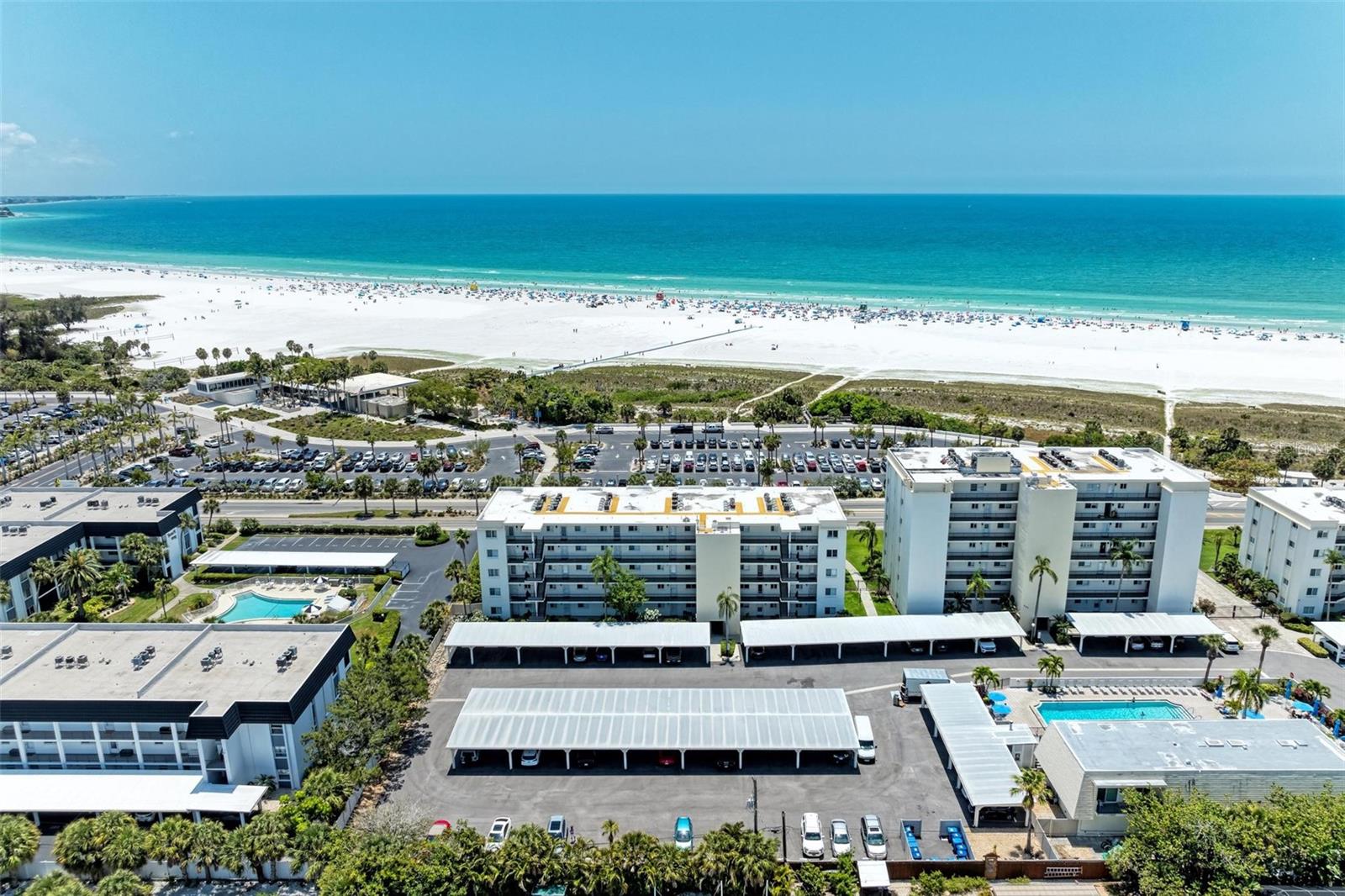 Image 3 of 99 For 797 Beach Road 509
