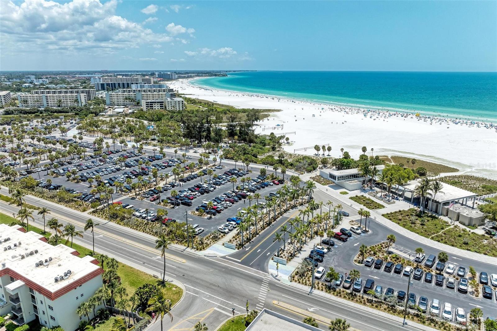 Image 42 of 99 For 797 Beach Road 509