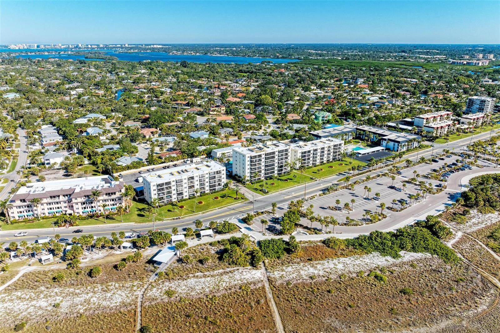 Image 47 of 99 For 797 Beach Road 509