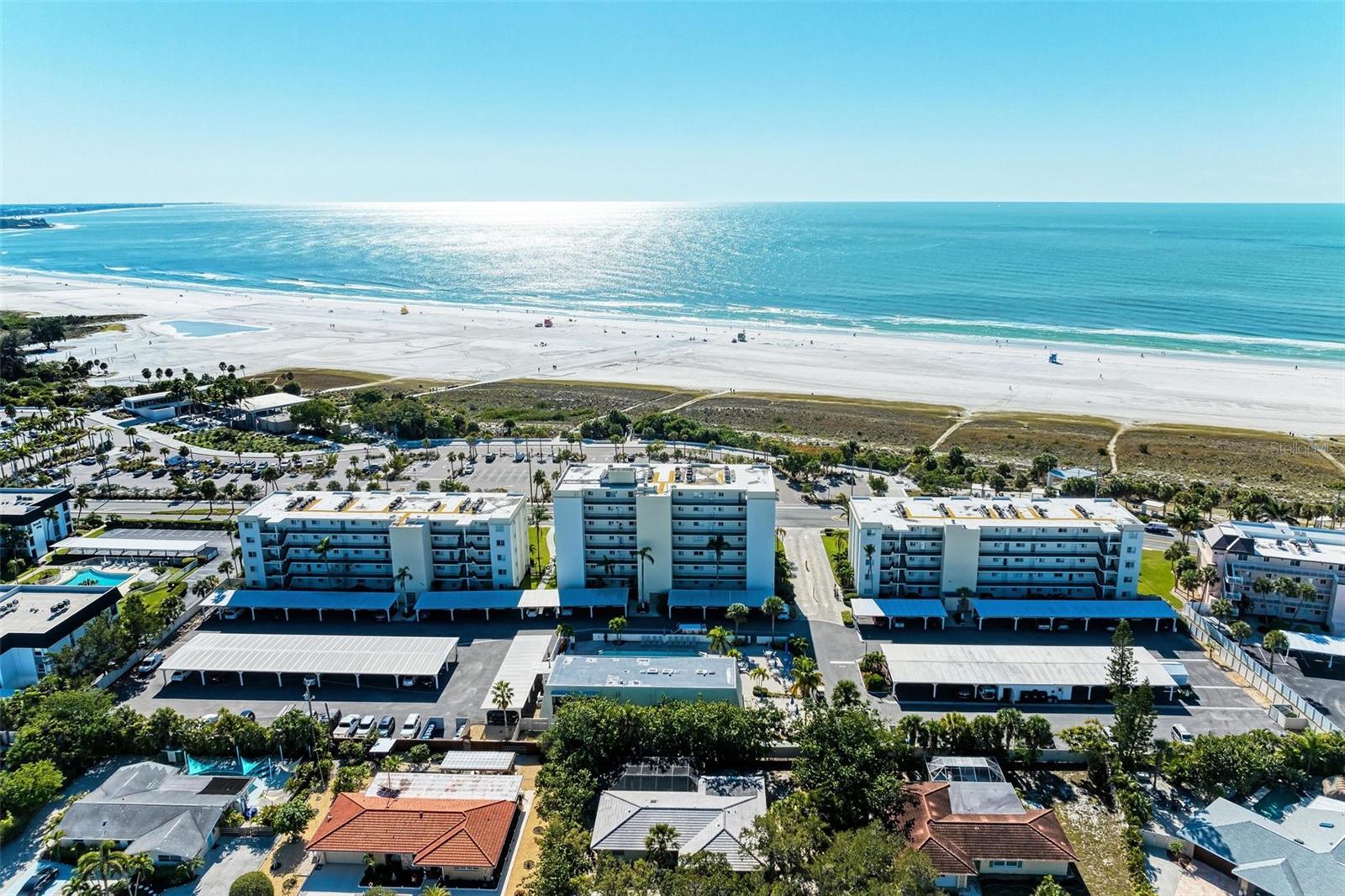 Image 49 of 99 For 797 Beach Road 509