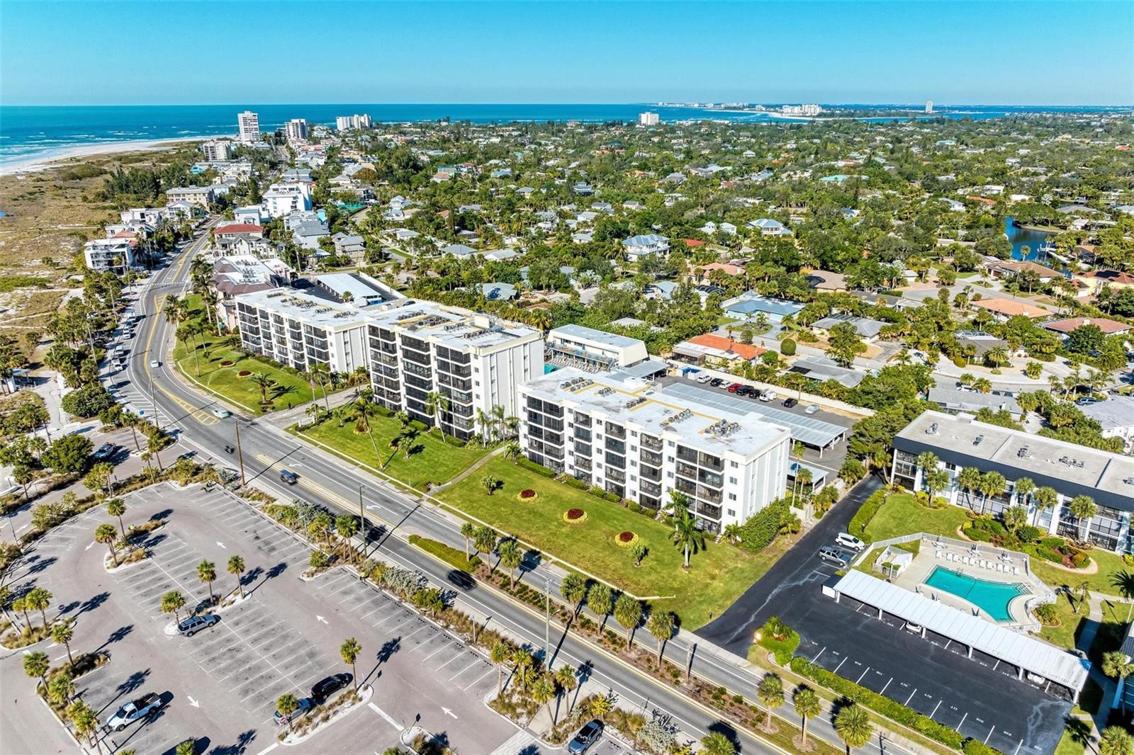 Image 52 of 99 For 797 Beach Road 509