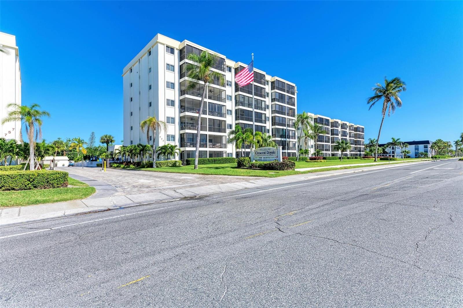 Image 53 of 99 For 797 Beach Road 509