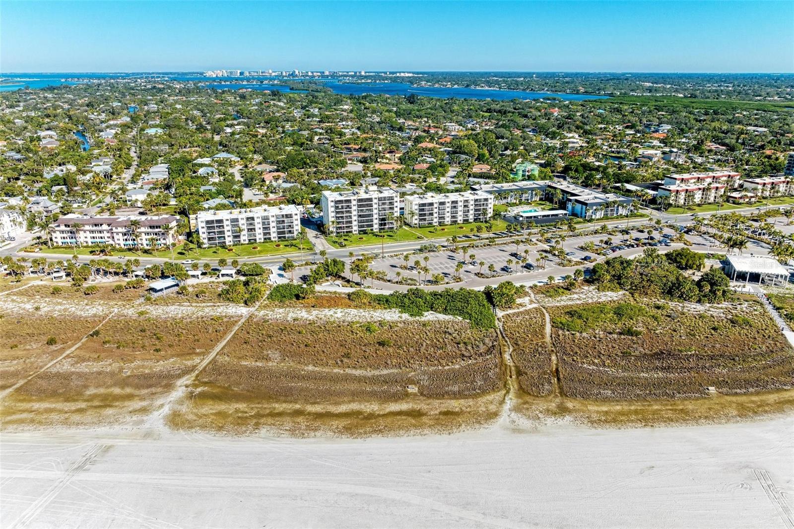 Image 66 of 99 For 797 Beach Road 509