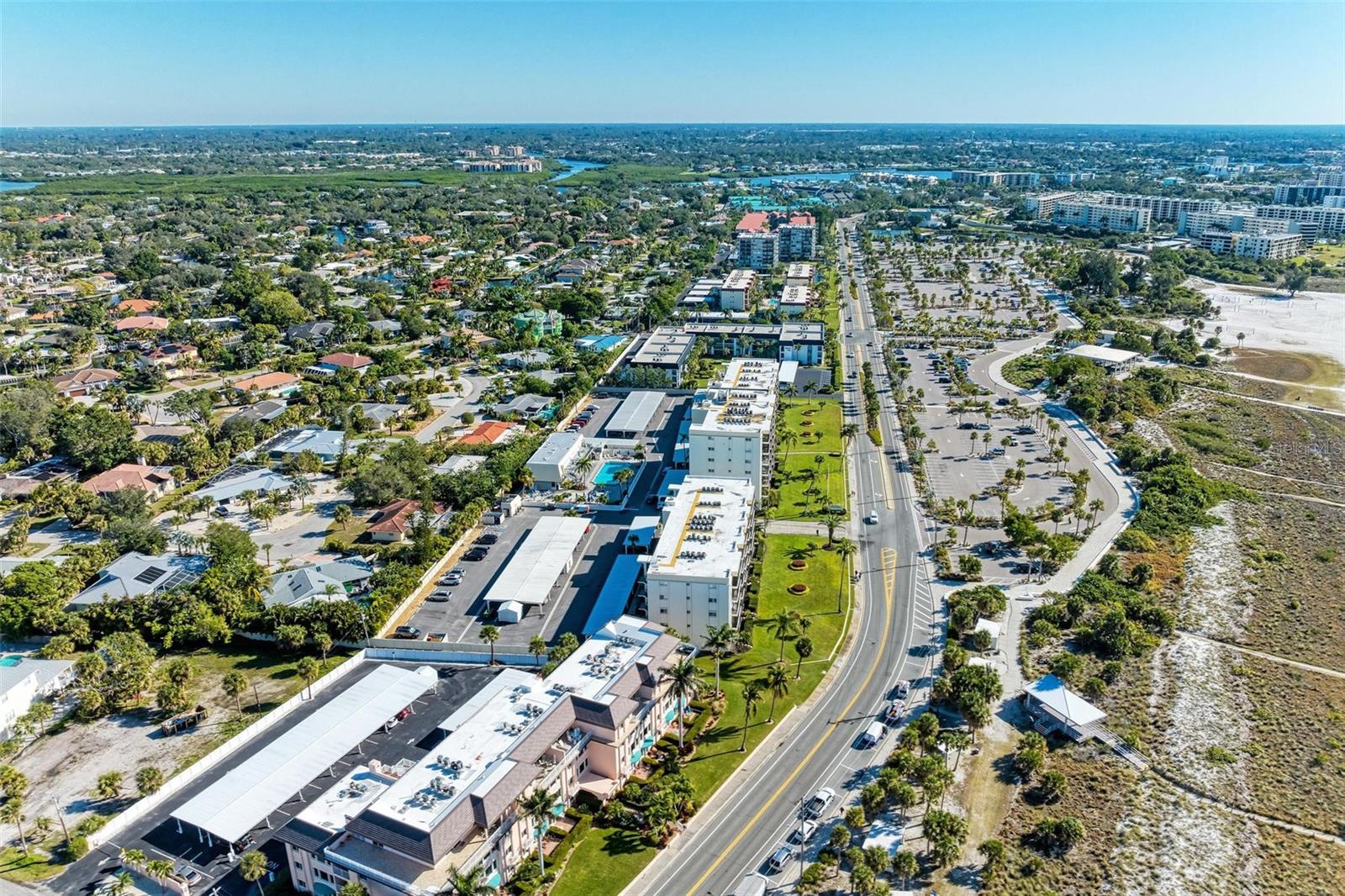 Image 67 of 99 For 797 Beach Road 509