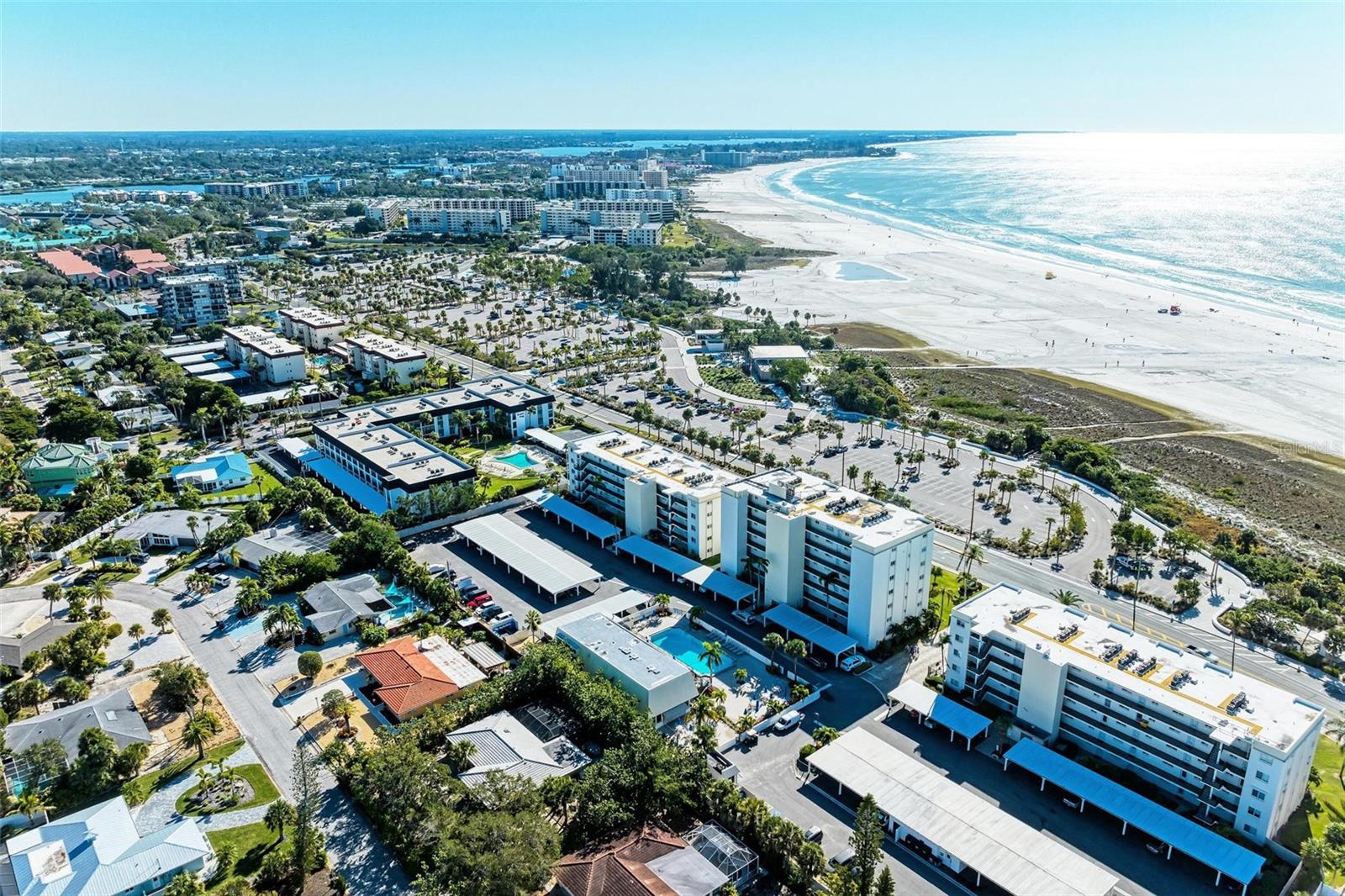 Image 69 of 99 For 797 Beach Road 509
