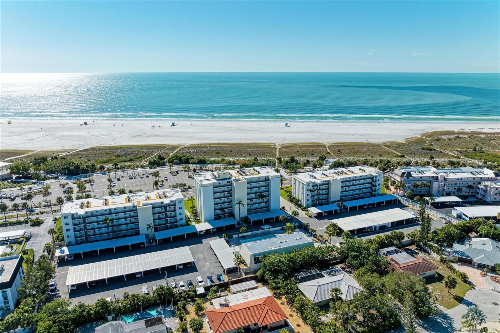 Image 71 of 99 For 797 Beach Road 509