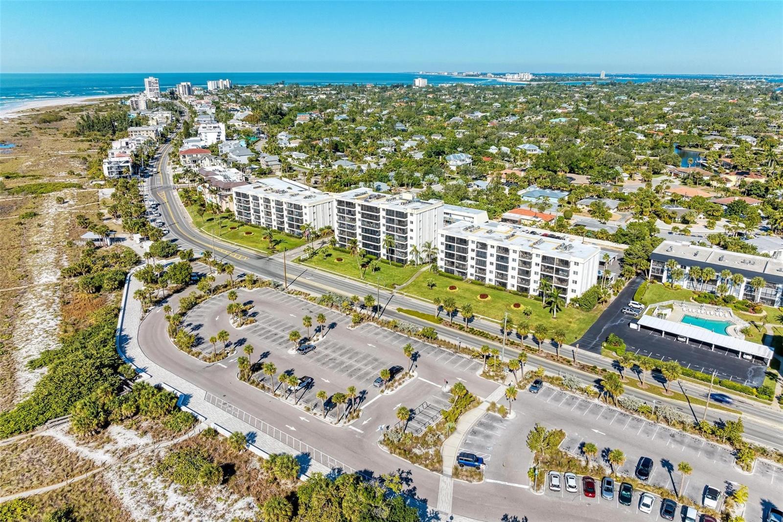 Image 76 of 99 For 797 Beach Road 509