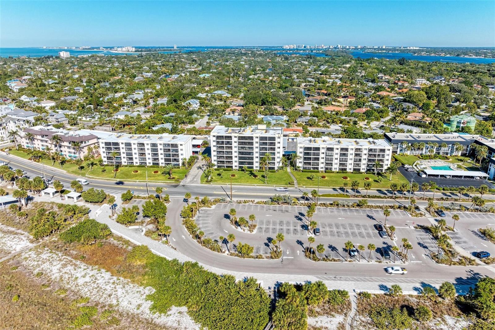 Image 77 of 99 For 797 Beach Road 509