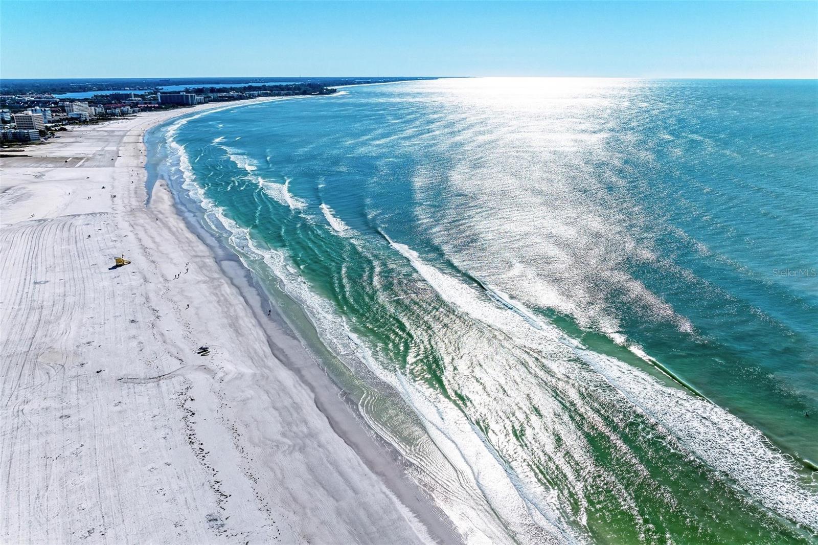 Image 80 of 99 For 797 Beach Road 509