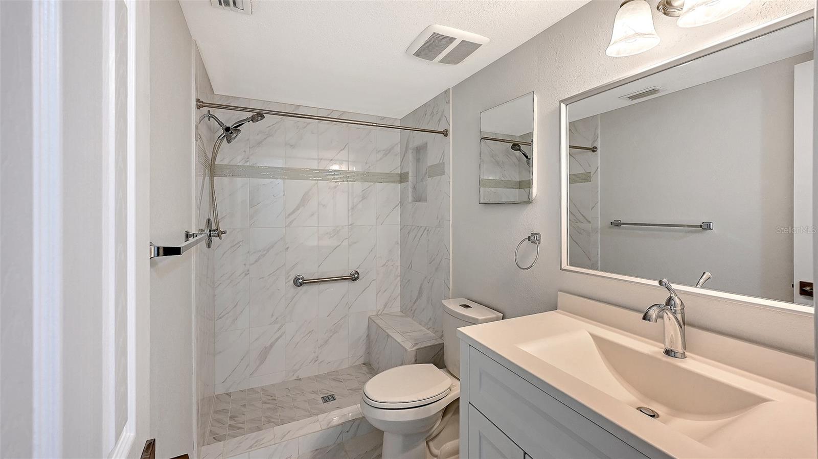 Image 14 of 47 For 4976 Gulf Of Mexico Drive Villa 18