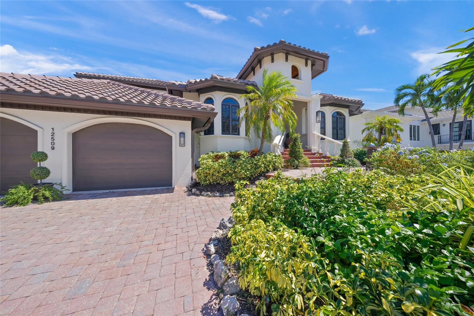 Image 7 of 65 For 12509 Safe Harbour Drive