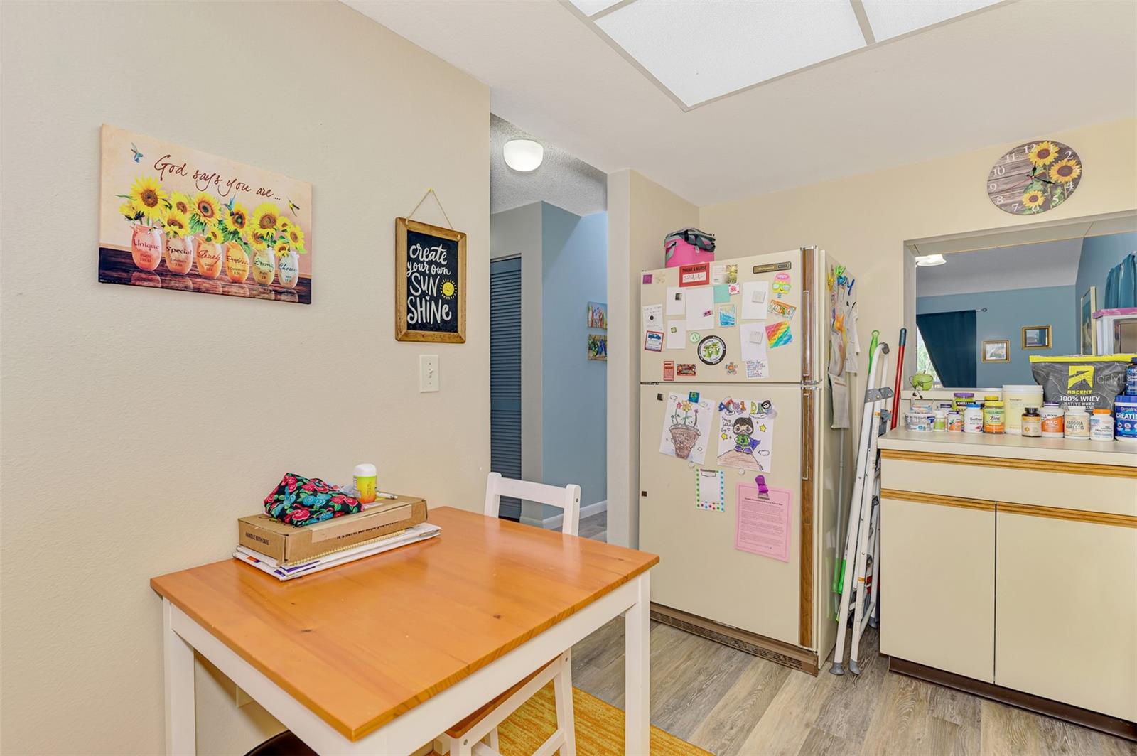 Image 11 of 47 For 255 Fenwick Drive 18