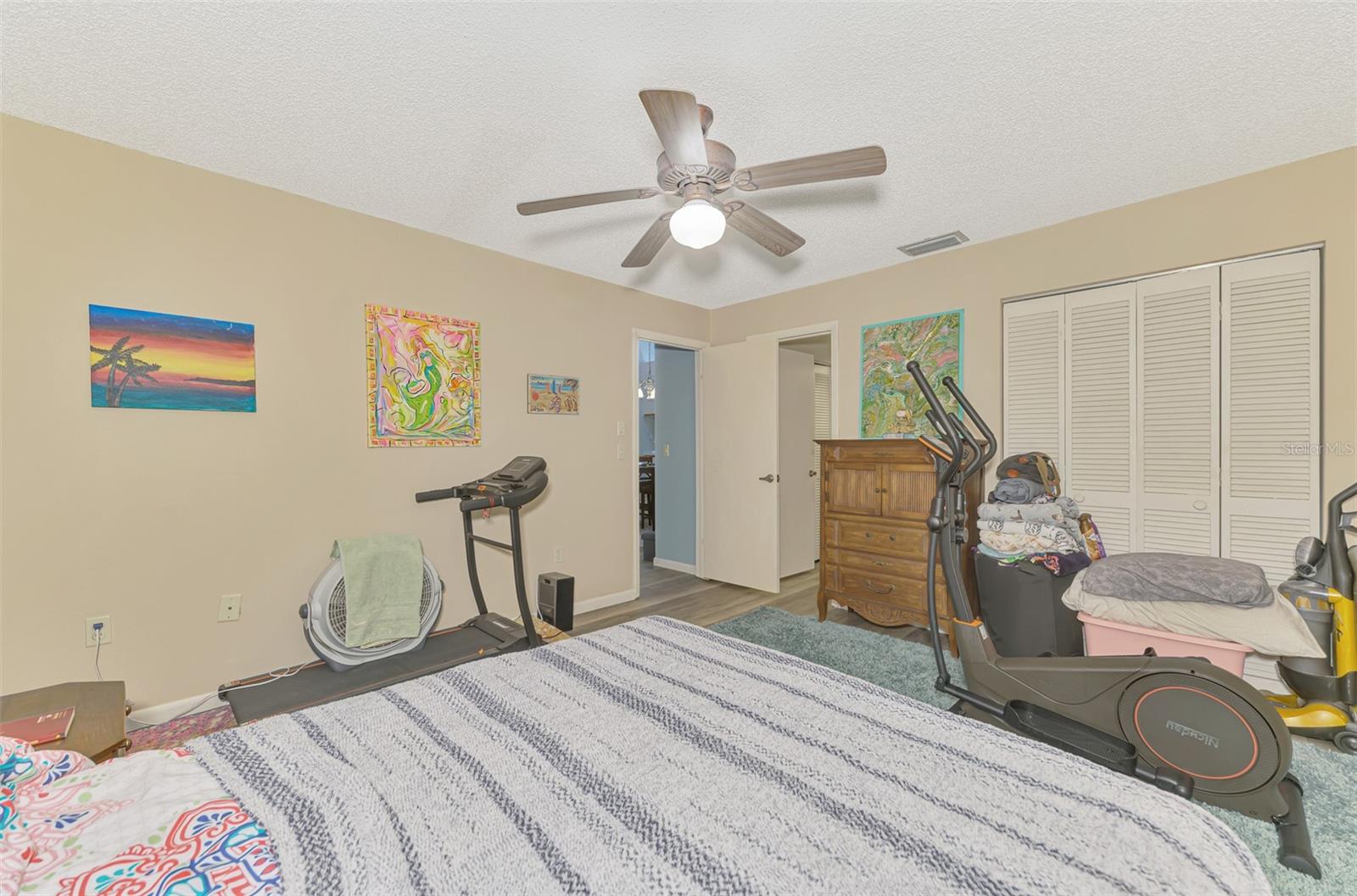 Image 27 of 47 For 255 Fenwick Drive 18