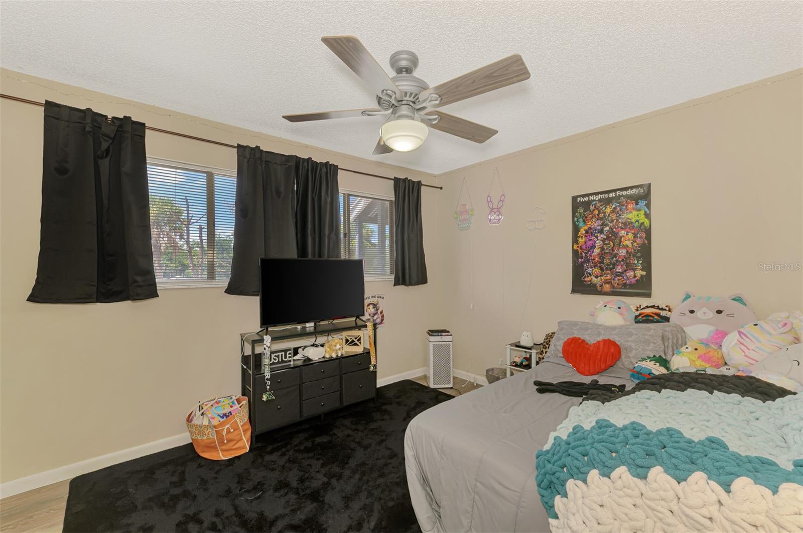 Image 31 of 47 For 255 Fenwick Drive 18