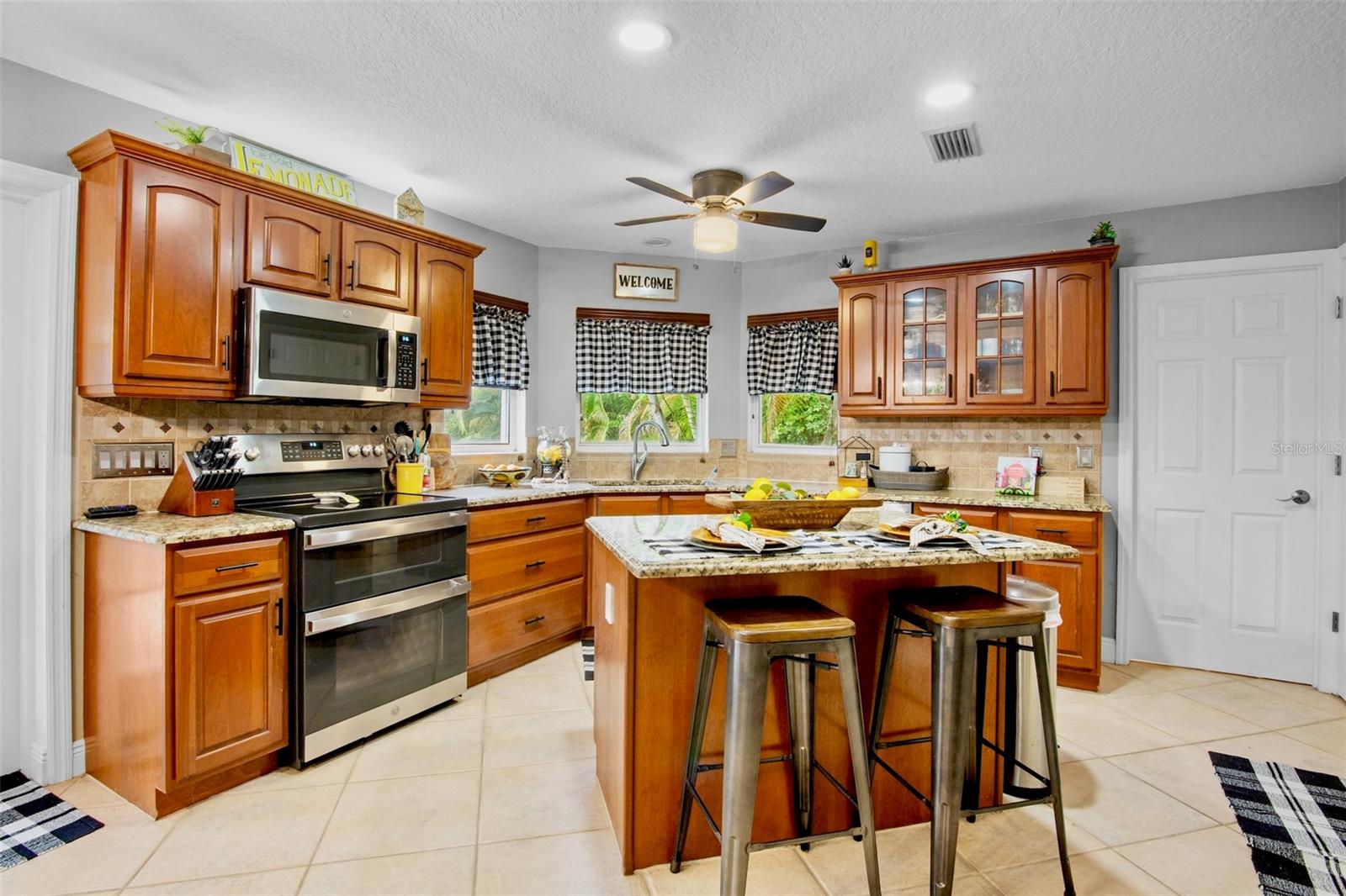 Image 12 of 44 For 756 132nd Street Circle Ne