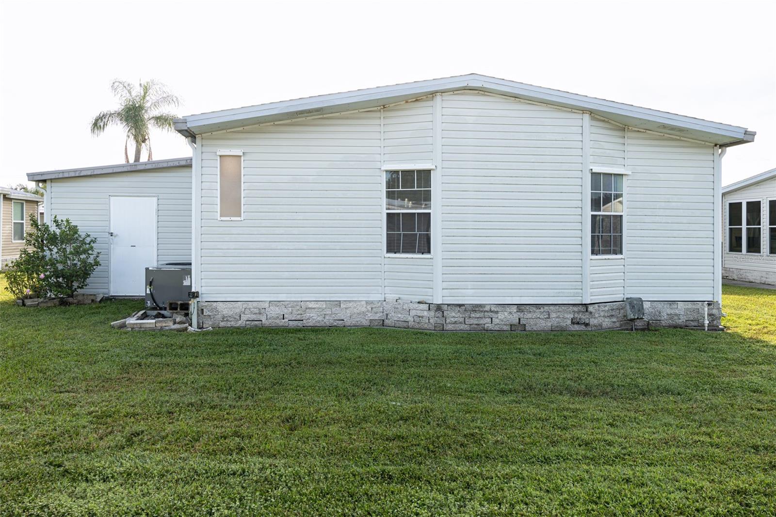 Image 27 of 43 For 5707 45th Street E 84