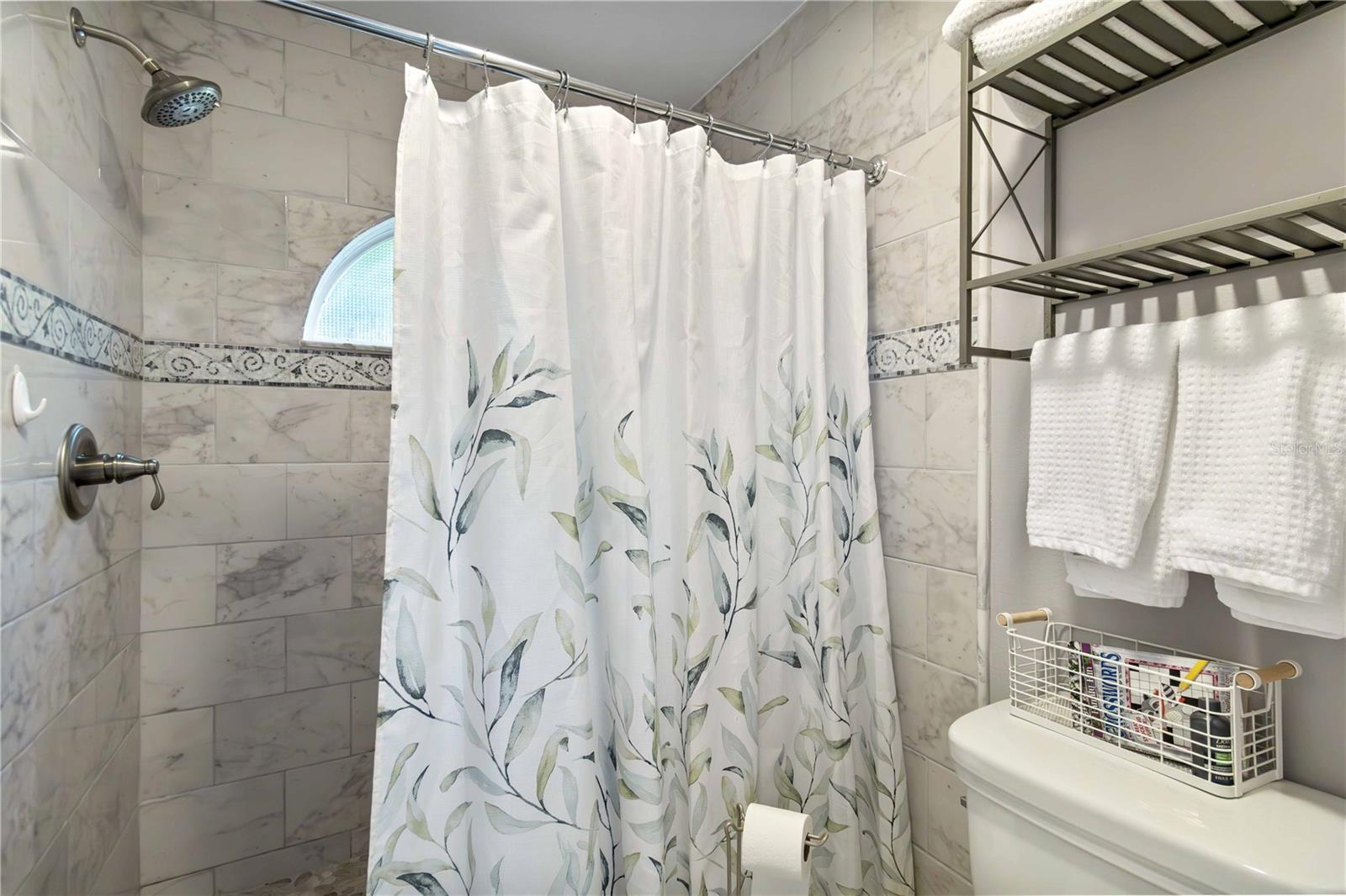 Image 21 of 56 For 5509 83rd Terrace E