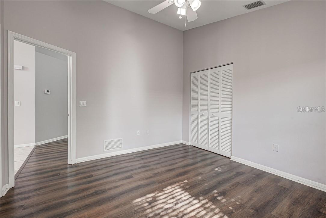 Image 31 of 56 For 5509 83rd Terrace E