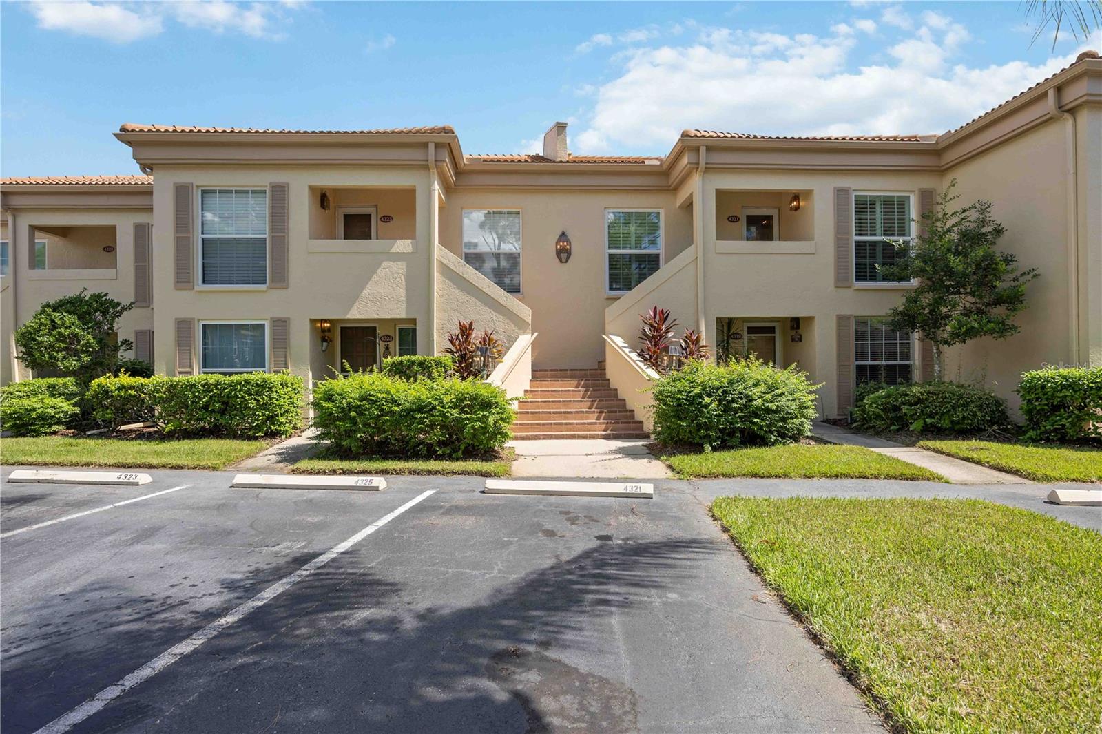 Image 2 of 22 For 4321 Longmeadow  14