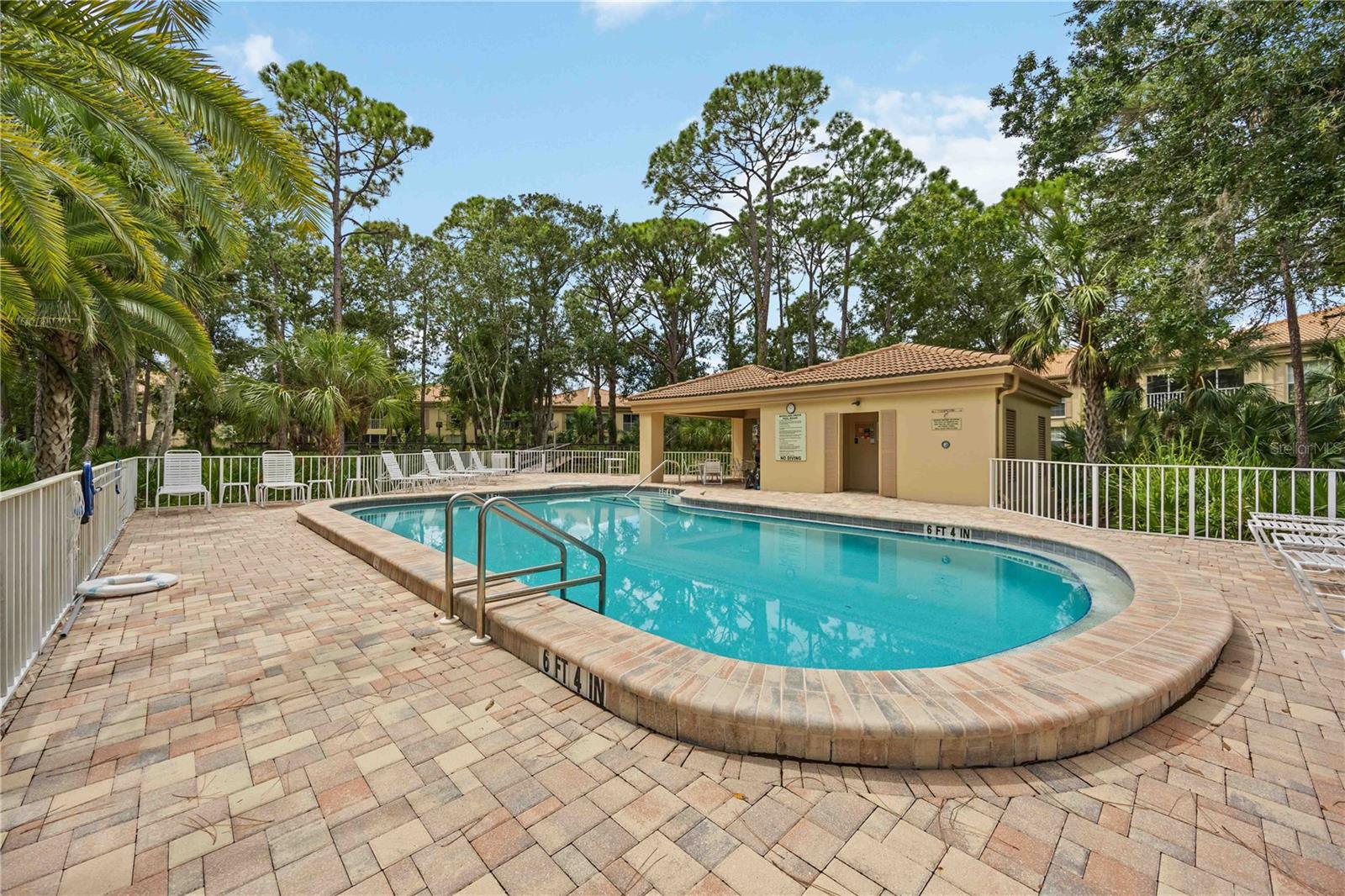 Image 26 of 26 For 4321 Longmeadow  14