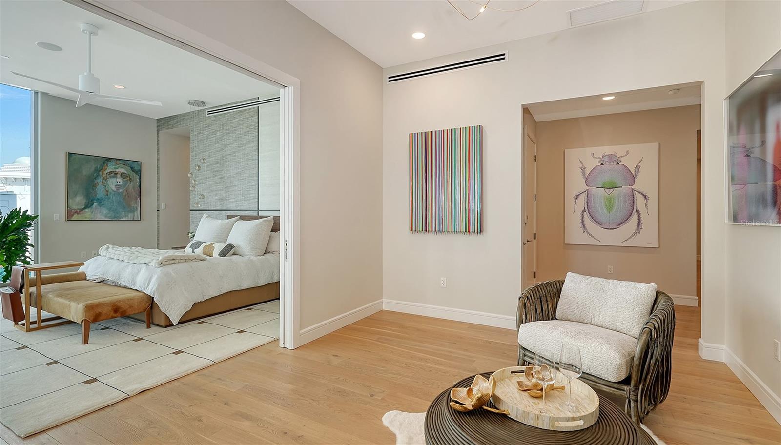 Image 24 of 42 For 605 Gulfstream Avenue 12