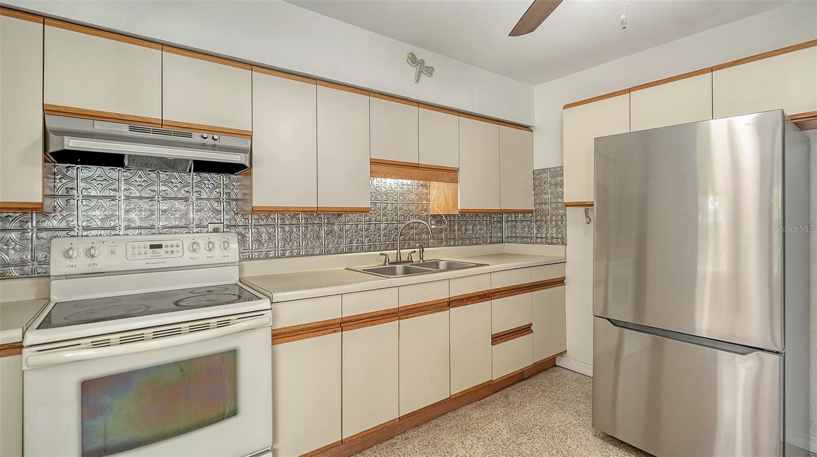 Image 11 of 34 For 2127 Vinson Avenue