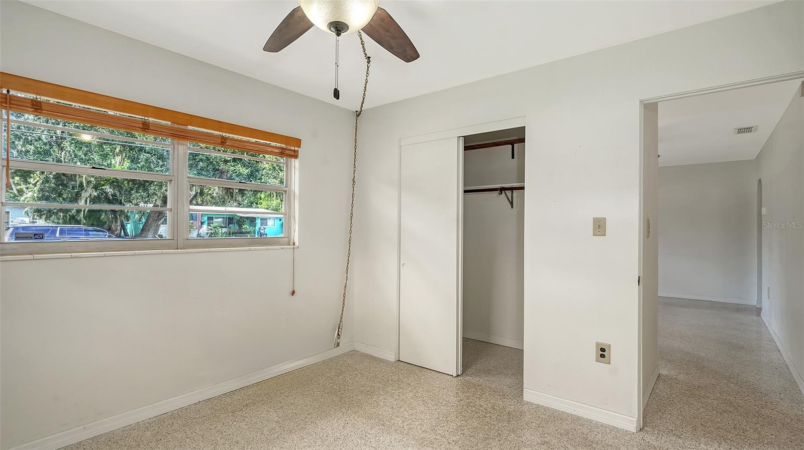 Image 16 of 34 For 2127 Vinson Avenue