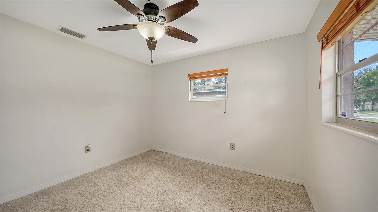 Image 18 of 34 For 2127 Vinson Avenue