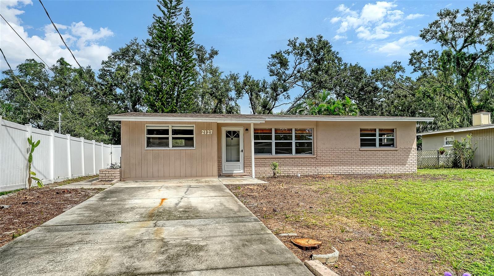 Image 2 of 34 For 2127 Vinson Avenue