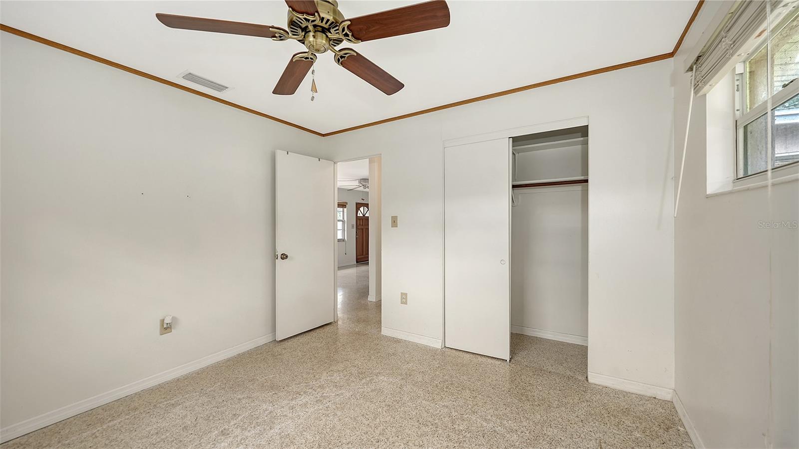 Image 22 of 34 For 2127 Vinson Avenue