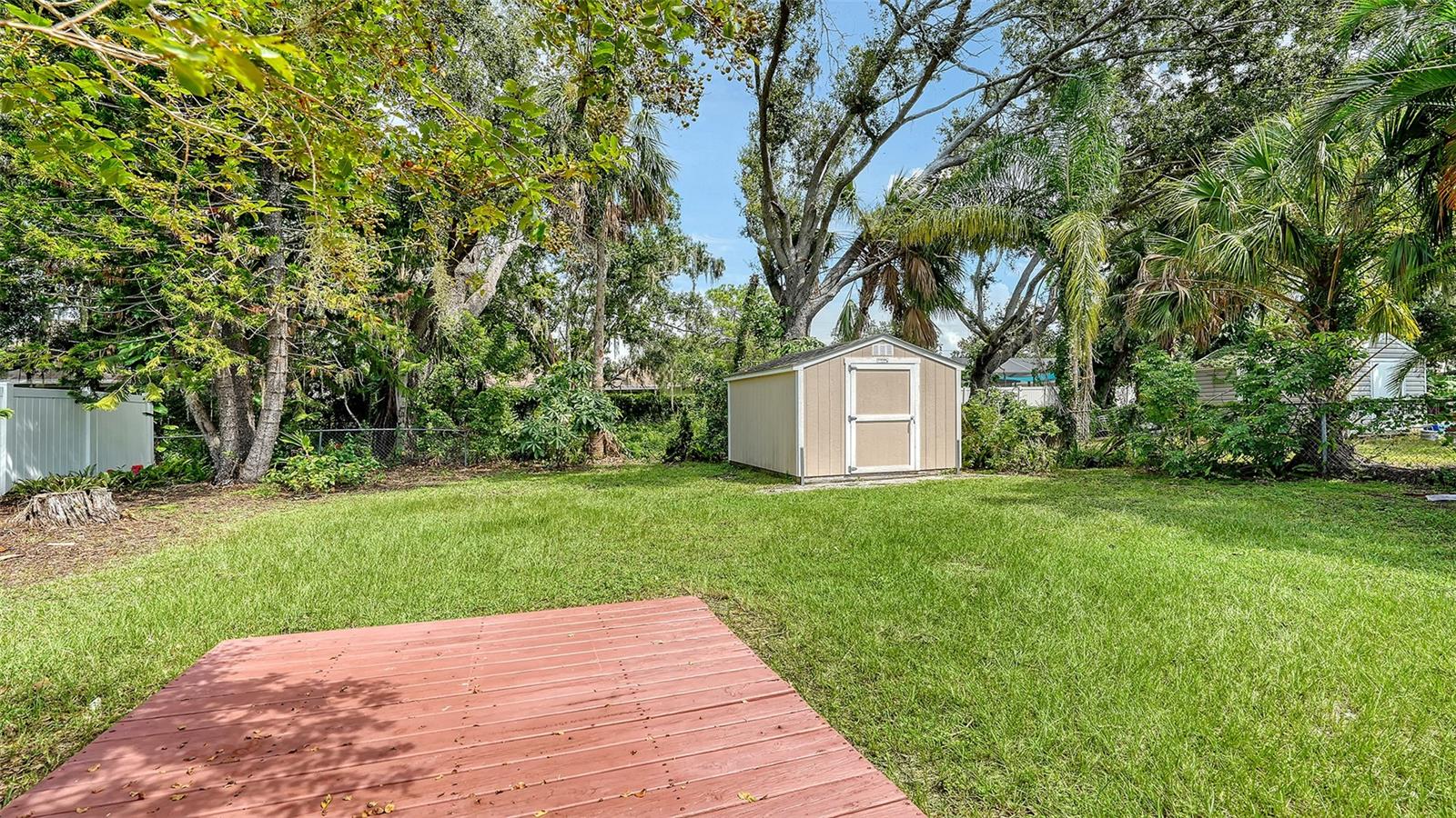Image 32 of 34 For 2127 Vinson Avenue