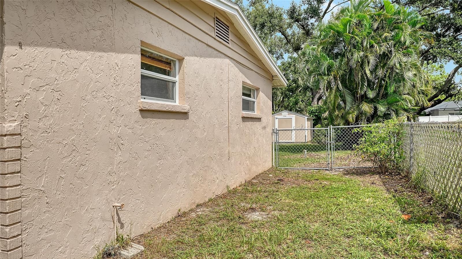 Image 5 of 34 For 2127 Vinson Avenue