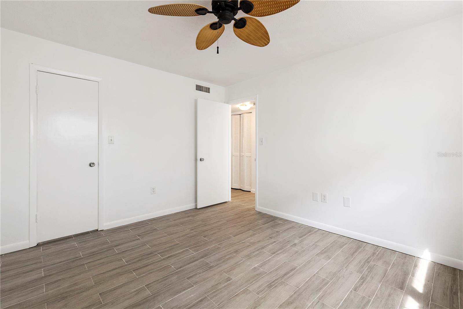 Image 10 of 16 For 4035 School Avenue C3
