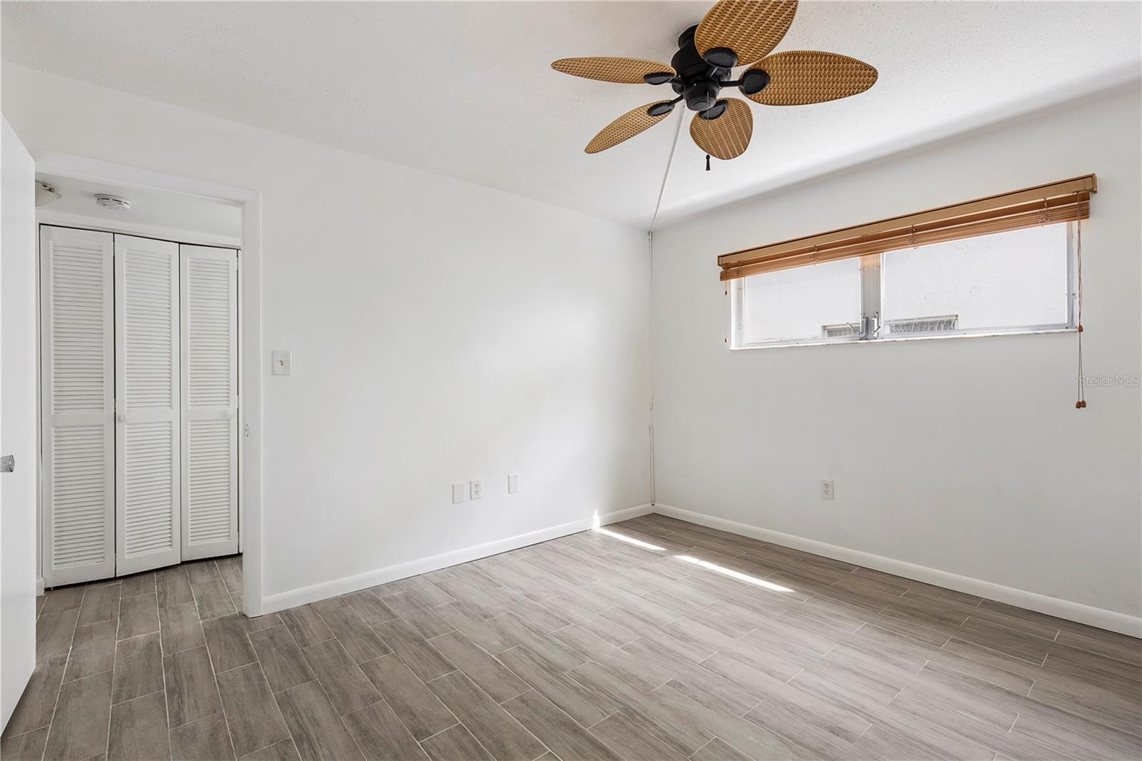 Image 11 of 16 For 4035 School Avenue C3