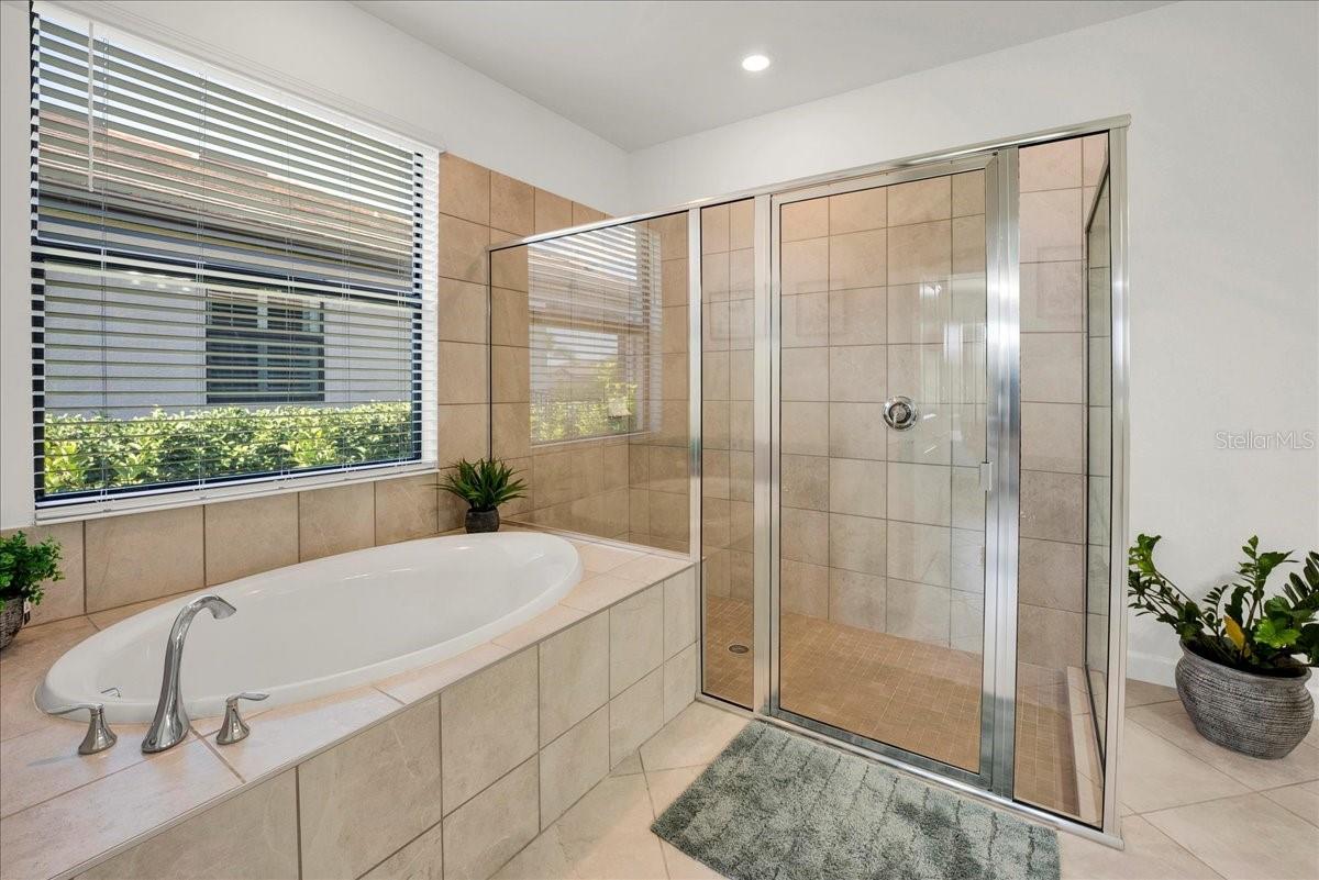 Image 34 of 48 For 5161 Coral Reef Way