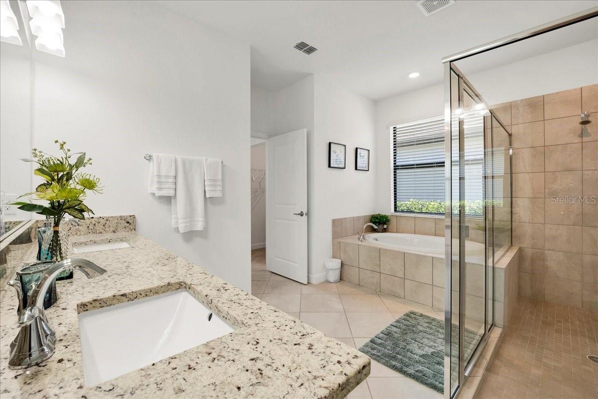 Image 36 of 48 For 5161 Coral Reef Way
