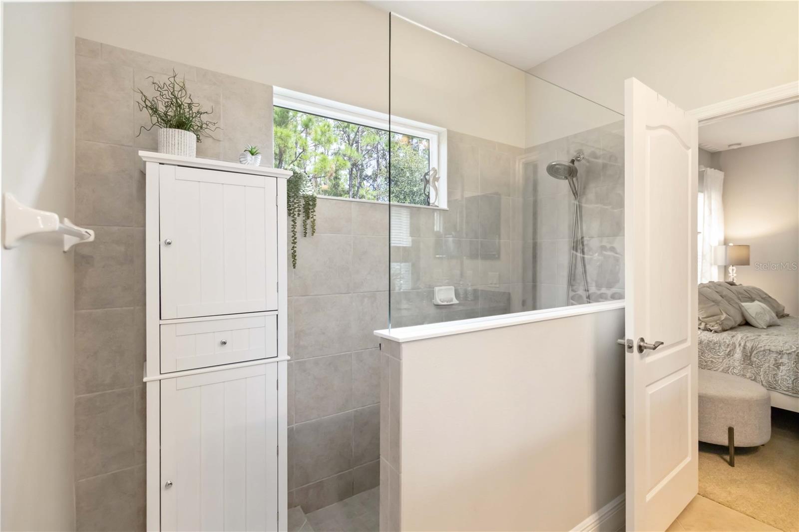 Image 22 of 70 For 12252 Stuart Drive