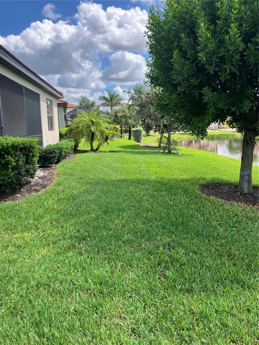 Image 9 of 10 For 10093 Cozy Grove Drive