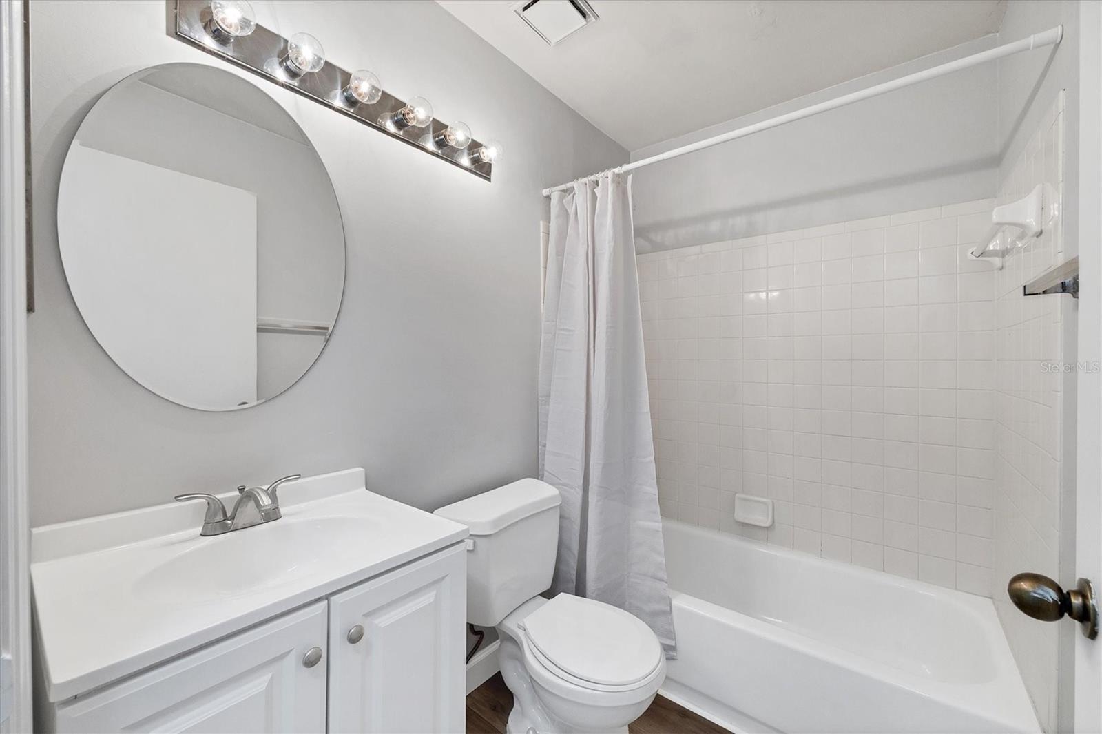 Image 11 of 26 For 4001 Crockers Lake Boulevard 27