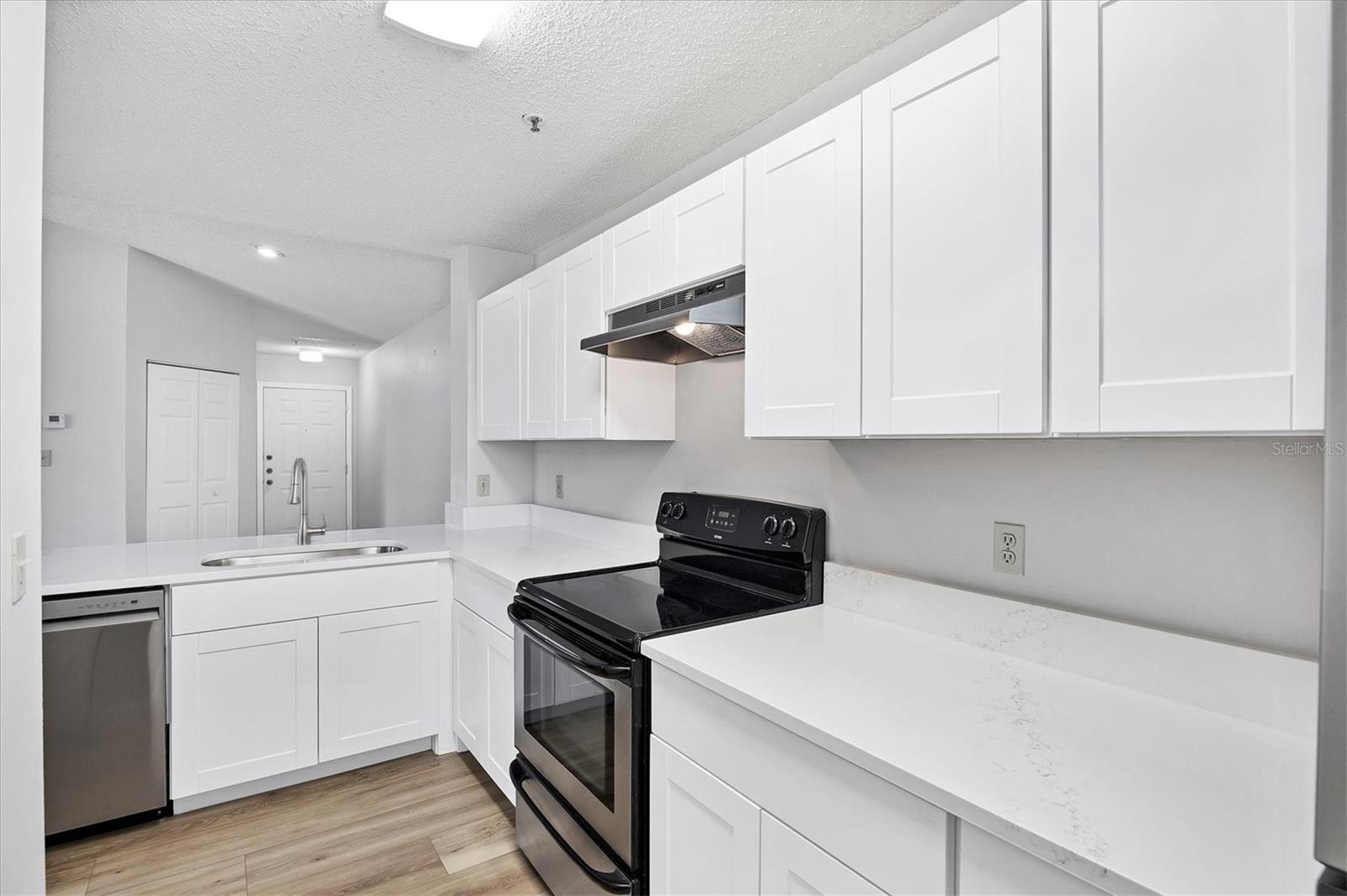 Image 6 of 26 For 4001 Crockers Lake Boulevard 27