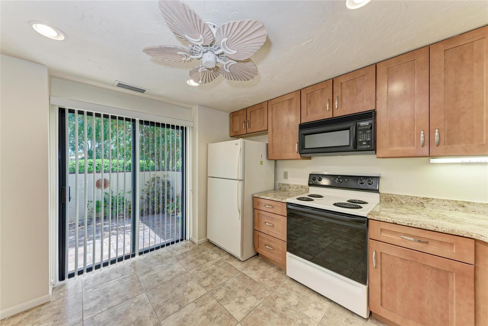 Image 13 of 46 For 5362 Huntingwood Court 16